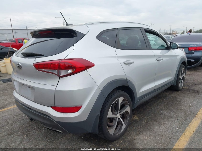 2016 Hyundai Tucson VIN KM8J33A2XGU081617 IAAI salvage auction — NORMAL WEAR, Clear - Dealer Only (California), sold $4,425 on 2026-07-28 (photo 4)