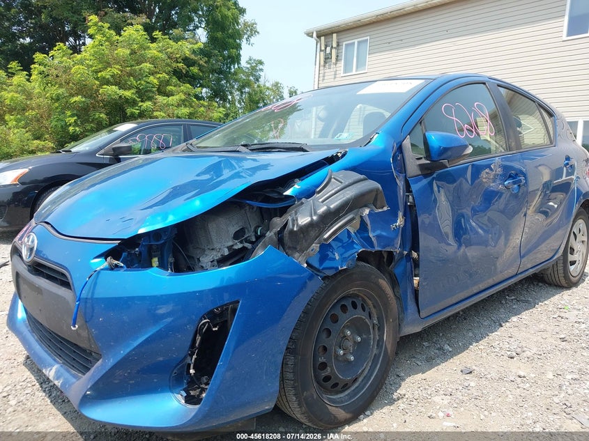 2015 Toyota Prius c VIN JTDKDTB33F1586766 IAAI salvage auction — FRONT END, Salvage Title, sold $725 on 2026-07-28 (photo 6)