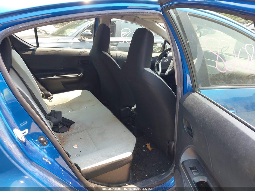 2015 Toyota Prius c VIN JTDKDTB33F1586766 IAAI salvage auction — FRONT END, Salvage Title, sold $725 on 2026-07-28 (photo 8)
