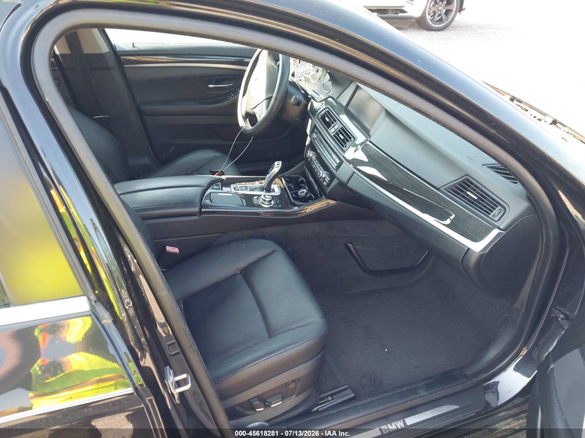 2012 BMW 5er VIN WBAXH5C59CDW11697 IAAI salvage auction — NORMAL WEAR, Clear (New Jersey), sold $225 on 2026-07-28 (photo 5)