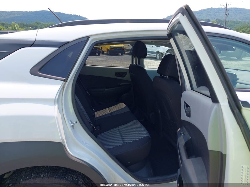 2018 Hyundai Kona VIN KM8K6CAA8JU130582 IAAI salvage auction — NORMAL WEAR, Clear (Pennsylvania), sold $3,650 on 2026-07-15 (photo 8)