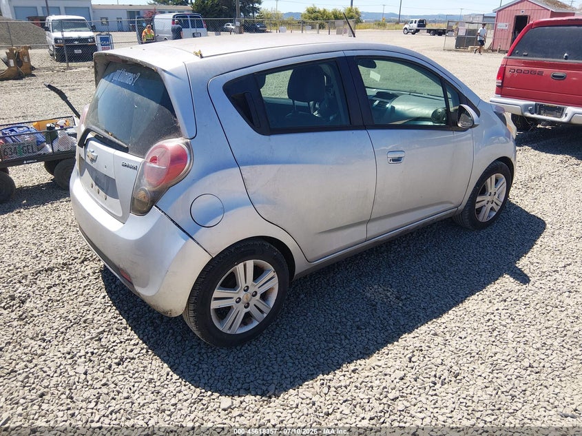 2014 Chevrolet Spark VIN KL8CD6S90EC560812 IAAI salvage auction — NORMAL WEAR, Salvage Title, sold $25 on 2026-07-29 (photo 4)