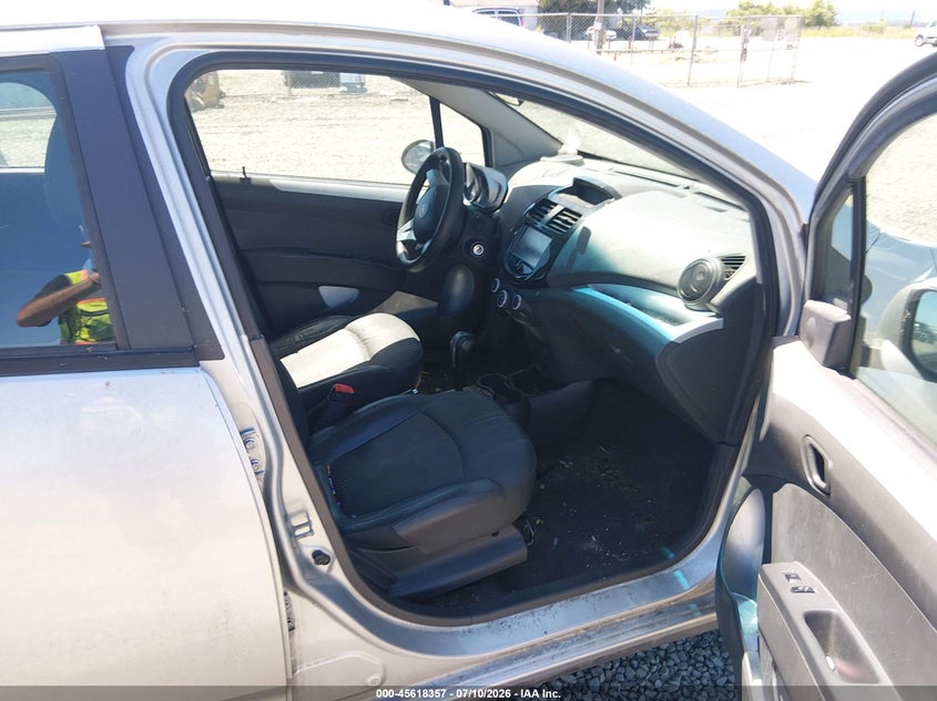 2014 Chevrolet Spark VIN KL8CD6S90EC560812 IAAI salvage auction — NORMAL WEAR, Salvage Title, sold $25 on 2026-07-29 (photo 5)