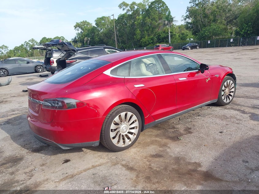 2015 Tesla Model s VIN 5YJSA1S21FF081871 IAAI salvage auction — FRONT END, Rebuildable (Florida), sold $4,000 on 2026-09-02 (photo 4)