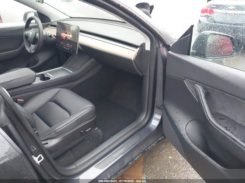 2022 Tesla Model y VIN 7SAYGDEF5NF397459 IAAI salvage auction — FRONT & REAR, Wait Title, sold $13,200 on 2026-07-31 (photo 5)