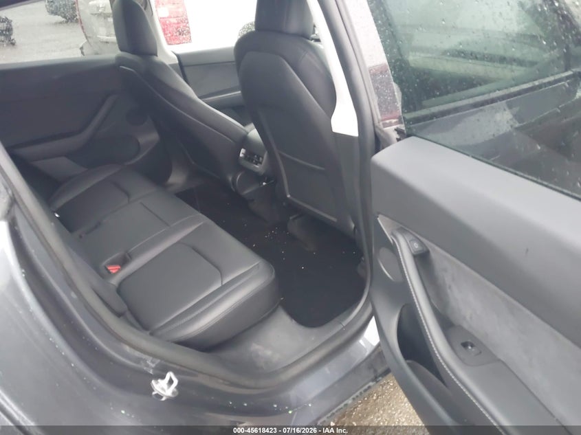 2022 Tesla Model y VIN 7SAYGDEF5NF397459 IAAI salvage auction — FRONT & REAR, Wait Title, sold $13,200 on 2026-07-31 (photo 8)