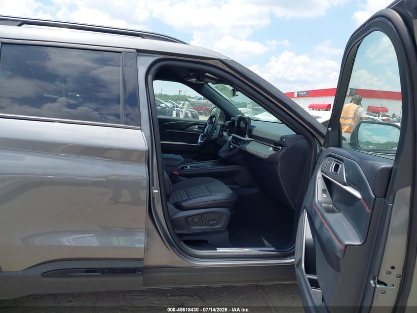 2026 Ford Explorer VIN 1FMUK8KH4TGA55782 IAAI salvage auction — FRONT END, Enterprise Vehicles Clear Only (Arkansas), sold $22,800 on 2026-07-29 (photo 5)