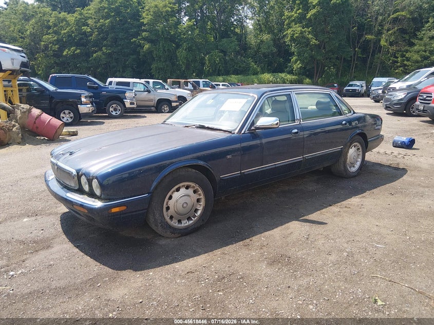 2000 Jaguar Xj series VIN SAJDA24C9YLF06939 IAAI salvage auction — NORMAL WEAR, Original (Vermont), sold $25 on 2026-07-23 (photo 2)