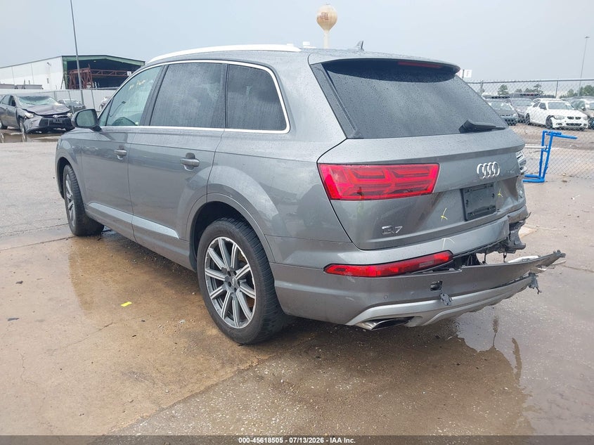 2018 Audi Q7 VIN WA1LAAF74JD002570 IAAI salvage auction — RIGHT REAR, Salvage Title, sold $4,700 on 2026-08-02 (photo 3)