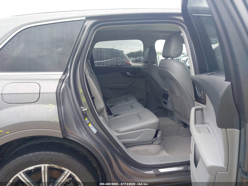 2018 Audi Q7 VIN WA1LAAF74JD002570 IAAI salvage auction — RIGHT REAR, Salvage Title, sold $4,700 on 2026-08-02 (photo 8)