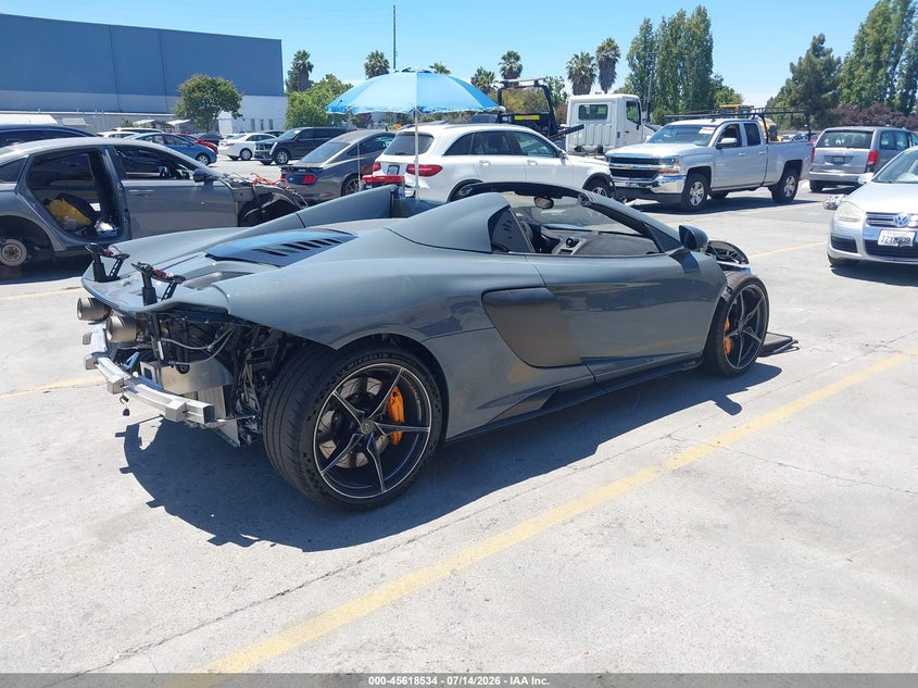 2016 Mclaren 675lt VIN SBM11SAA4GW675997 IAAI salvage auction — FRONT & REAR, Salvage (California), sold $121,000 on 2026-08-31 (photo 4)