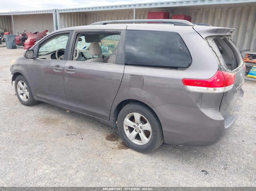 2013 Toyota Sienna VIN 5TDKK3DCXDS377981 IAAI salvage auction — FRONT END, Salvage (California), sold $25 on 2026-07-30 (photo 3)