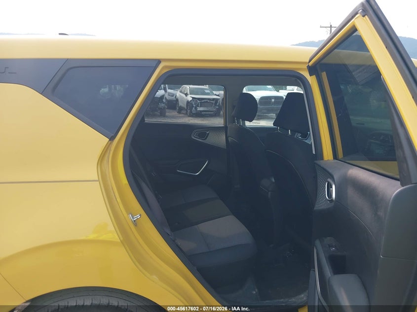 2020 Kia Soul VIN KNDJ23AU8L7117337 IAAI salvage auction — FRESH WATER, Salvage (Pennsylvania), sold $1,550 on 2026-07-29 (photo 8)