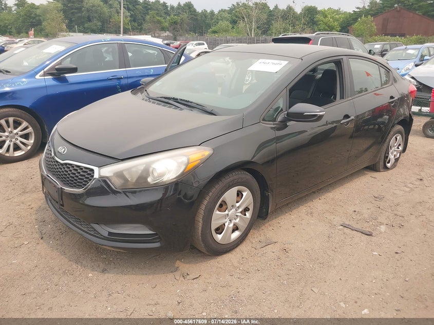 2015 Kia Forte VIN KNAFX4A61F5303894 IAAI salvage auction — LEFT REAR, Clear (Massachusetts), sold $1,100 on 2026-08-01 (photo 2)