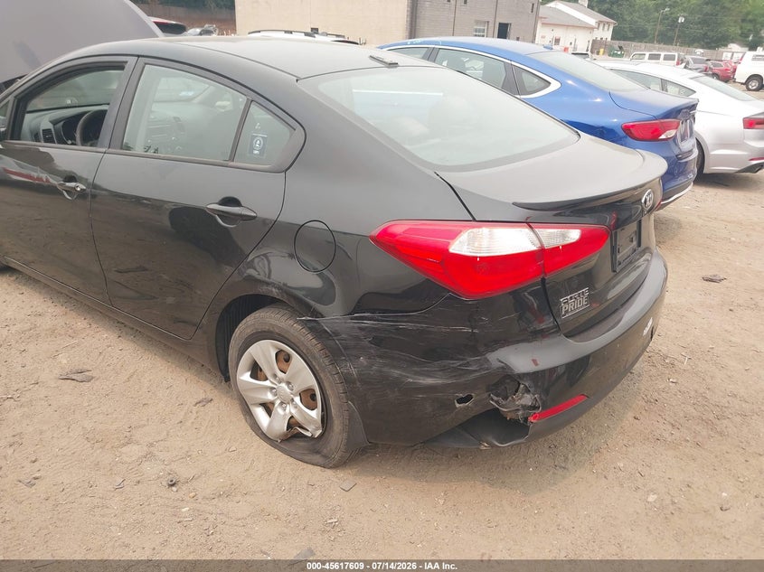 2015 Kia Forte VIN KNAFX4A61F5303894 IAAI salvage auction — LEFT REAR, Clear (Massachusetts), sold $1,100 on 2026-08-01 (photo 6)