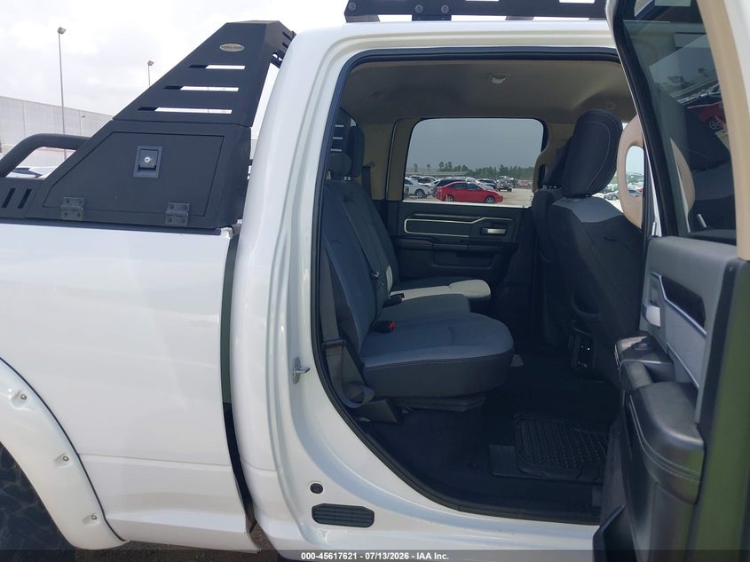 2019 Ram 2500 VIN 3C6UR5DL7KG587151 IAAI salvage auction — REAR END, Clear (Oklahoma), sold $15,300 on 2026-07-30 (photo 8)