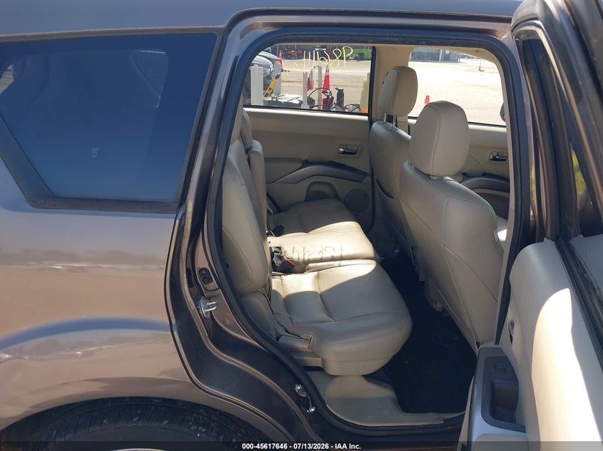 2012 Mitsubishi Outlander VIN JA4AS3AW5CU009836 IAAI salvage auction — NORMAL WEAR, Clear (Indiana), sold $400 on 2026-07-18 (photo 8)