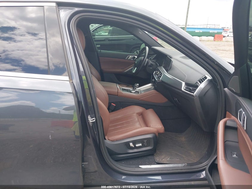 2020 BMW X6 VIN 5UXCY6C08L9C11405 IAAI salvage auction — REAR END, Wait Title, sold $23,000 on 2026-08-27 (photo 5)