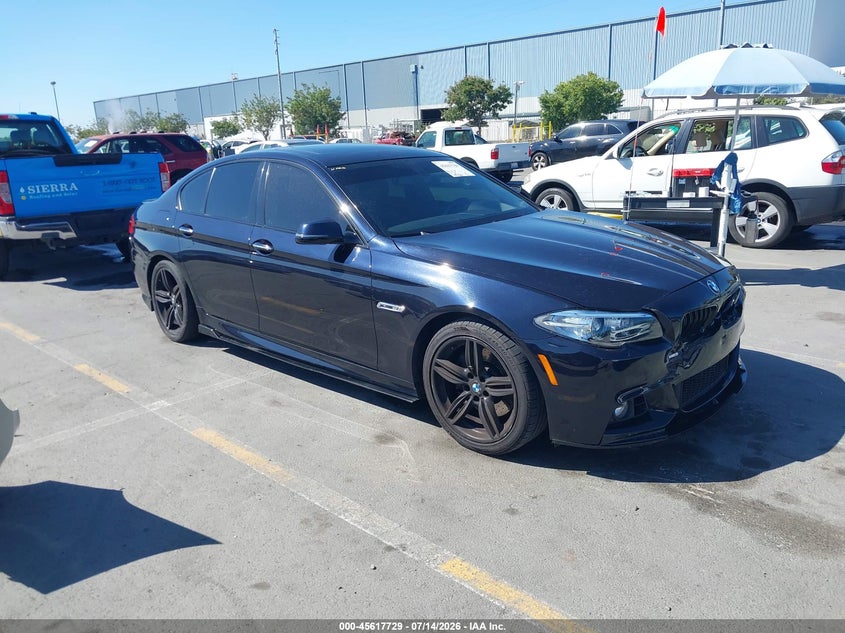 2015 BMW 5er VIN WBA5B1C52FG127262 IAAI salvage auction — FRONT END, Salvage Title, sold $3,050 on 2026-08-10 (photo 1)