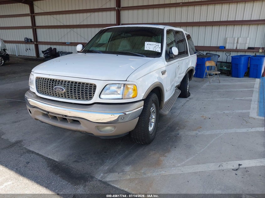 2001 Ford Expedition VIN 1FMRU17L21LB21951 IAAI salvage auction — LEFT SIDE, Rebuildable (Florida), sold $425 on 2026-07-28 (photo 2)