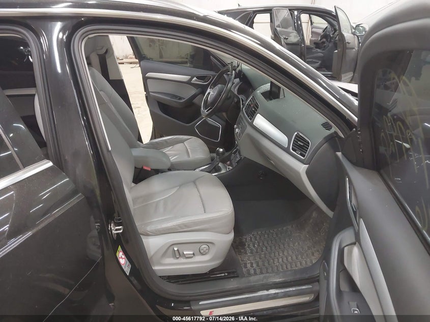 2016 Audi Q3 VIN WA1GFCFS2GR001254 IAAI salvage auction — VANDALISM, Salvage (Pennsylvania), sold $1,200 on 2026-07-30 (photo 5)