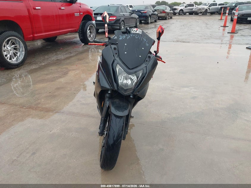 2016 Honda Cbr VIN MLHRC740XG5200881 IAAI salvage auction — SIDE, Original (Texas), sold $975 on 2026-07-20 (photo 5)