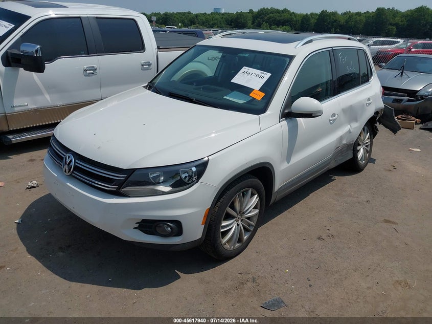 2012 Volkswagen Tiguan VIN WVGBV7AX7CW509580 IAAI salvage auction — LEFT SIDE, Salvage (Ohio), sold $775 on 2026-08-04 (photo 2)