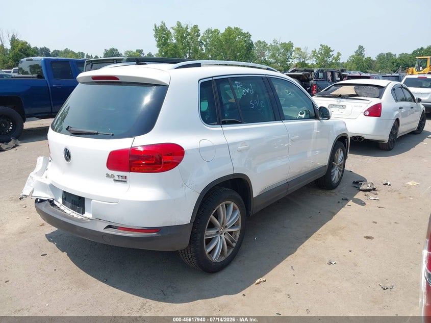 2012 Volkswagen Tiguan VIN WVGBV7AX7CW509580 IAAI salvage auction — LEFT SIDE, Salvage (Ohio), sold $775 on 2026-08-04 (photo 4)