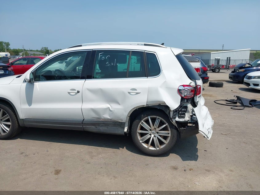 2012 Volkswagen Tiguan VIN WVGBV7AX7CW509580 IAAI salvage auction — LEFT SIDE, Salvage (Ohio), sold $775 on 2026-08-04 (photo 6)