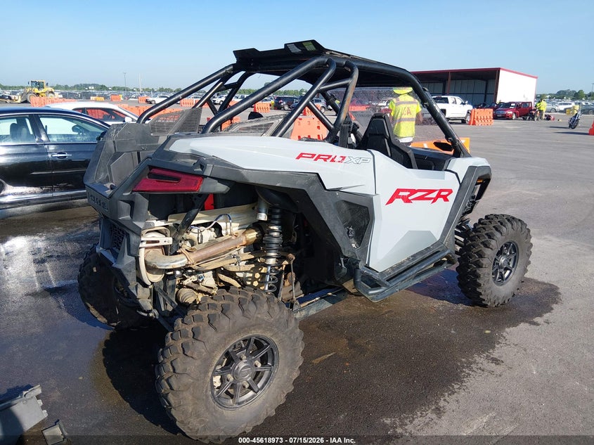 2025 Polaris Rzr VIN 3NSXPE929SG070038 IAAI salvage auction — SIDE, Wait Title, sold $7,650 on 2026-08-25 (photo 4)
