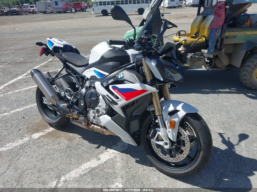 2026 BMW S 1000 VIN WB10P3304T6M58485 IAAI salvage auction — LEFT SIDE, Salvage (California), sold $12,400 on 2026-07-30 (photo 1)