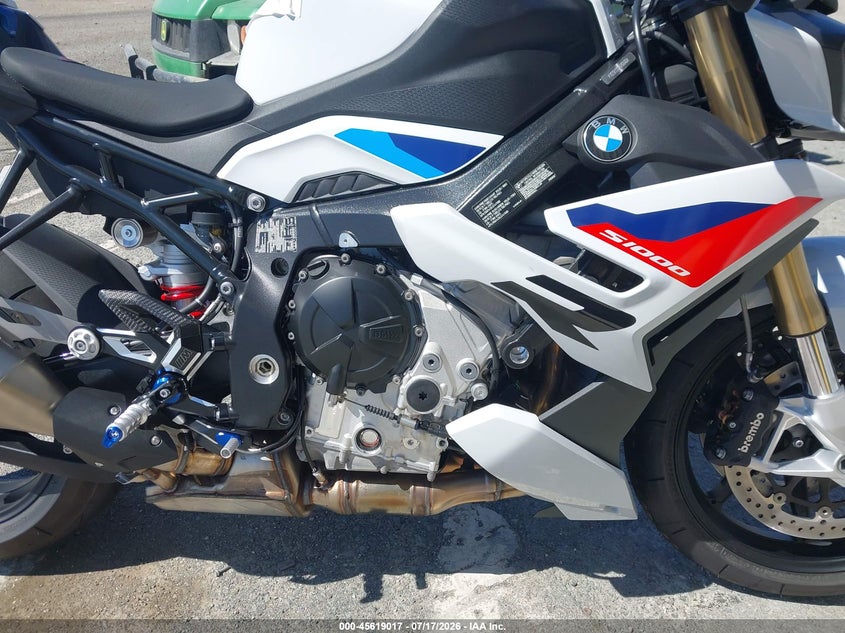 2026 BMW S 1000 VIN WB10P3304T6M58485 IAAI salvage auction — LEFT SIDE, Salvage (California), sold $12,400 on 2026-07-30 (photo 8)