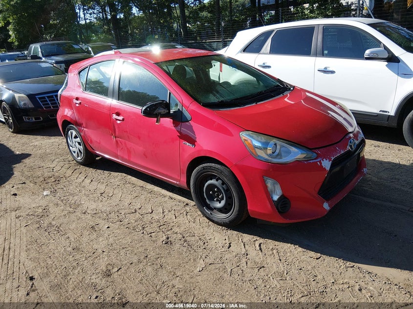 2015 Toyota Prius c VIN JTDKDTB35F1100863 IAAI salvage auction — NORMAL WEAR, Clear (Virginia), sold $500 on 2026-07-30 (photo 1)