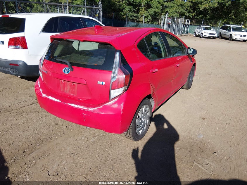 2015 Toyota Prius c VIN JTDKDTB35F1100863 IAAI salvage auction — NORMAL WEAR, Clear (Virginia), sold $500 on 2026-07-30 (photo 4)