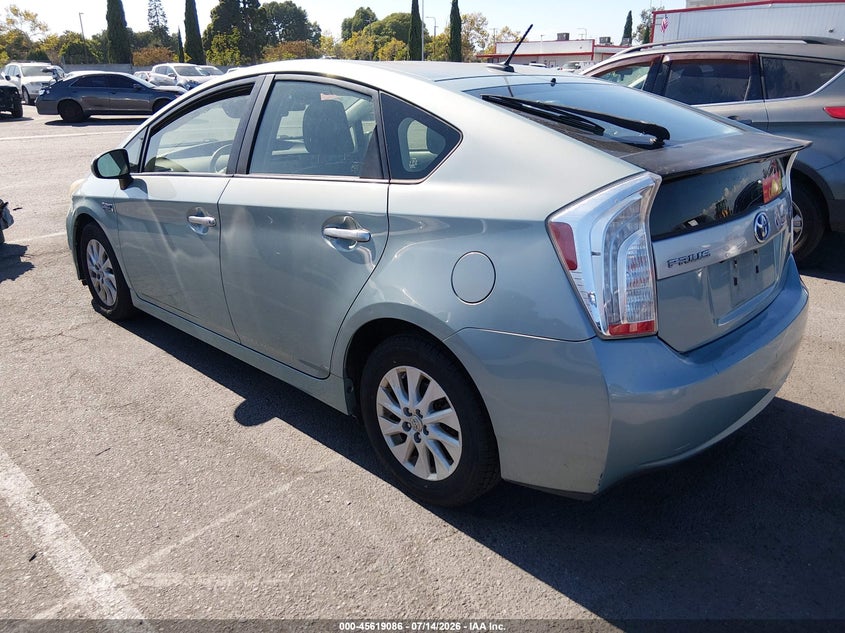 2012 Toyota Prius VIN JTDKN3DP1C3011501 IAAI salvage auction — NORMAL WEAR, Clear (Illinois), sold $4,150 on 2026-07-30 (photo 3)