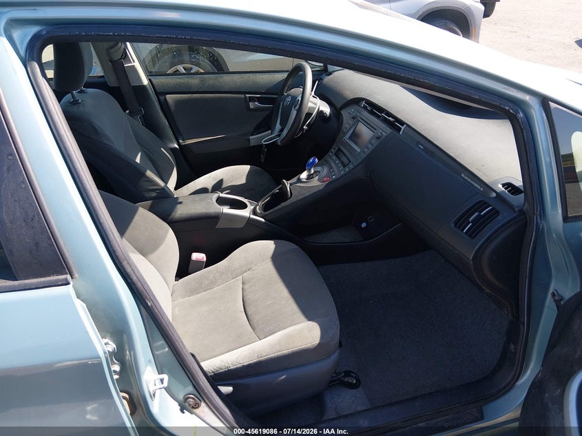 2012 Toyota Prius VIN JTDKN3DP1C3011501 IAAI salvage auction — NORMAL WEAR, Clear (Illinois), sold $4,150 on 2026-07-30 (photo 5)