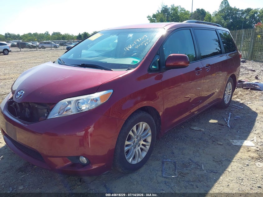2012 Toyota Sienna VIN 5TDYK3DC7CS268855 IAAI salvage auction — SIDE, Clear (Virginia), sold $1,150 on 2026-07-27 (photo 2)