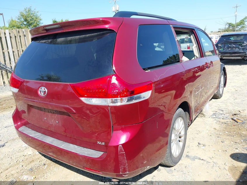 2012 Toyota Sienna VIN 5TDYK3DC7CS268855 IAAI salvage auction — SIDE, Clear (Virginia), sold $1,150 on 2026-07-27 (photo 4)