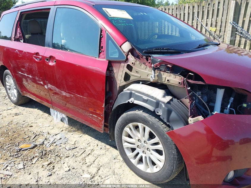 2012 Toyota Sienna VIN 5TDYK3DC7CS268855 IAAI salvage auction — SIDE, Clear (Virginia), sold $1,150 on 2026-07-27 (photo 6)