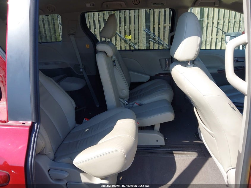 2012 Toyota Sienna VIN 5TDYK3DC7CS268855 IAAI salvage auction — SIDE, Clear (Virginia), sold $1,150 on 2026-07-27 (photo 8)