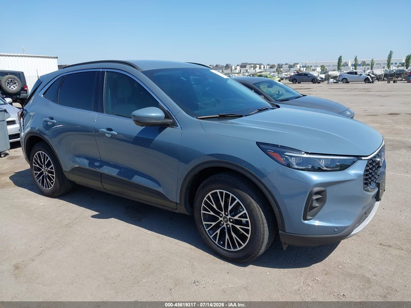 2025 Ford Escape VIN 1FMCU0E1XSUA36451 — IAAI salvage auction photo