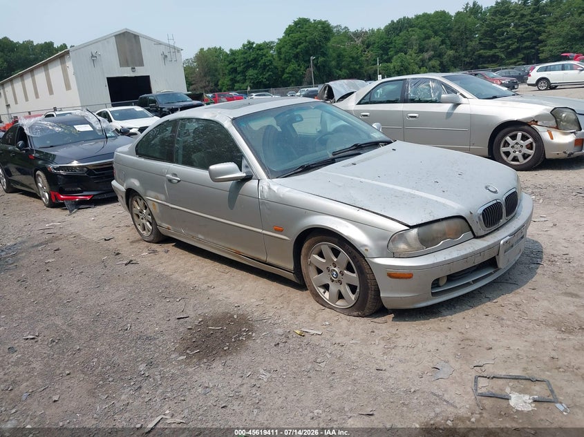 2000 BMW 3 series VIN WBABM3343YJN82580 IAAI salvage auction — NORMAL WEAR, Clear (New York), sold $25 on 2026-07-28 (photo 1)