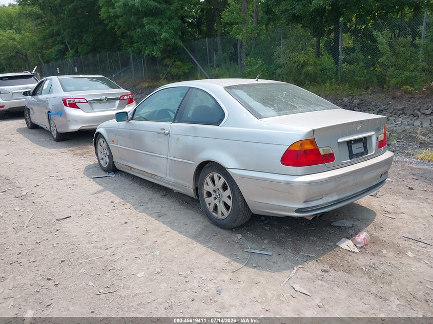 2000 BMW 3 series VIN WBABM3343YJN82580 IAAI salvage auction — NORMAL WEAR, Clear (New York), sold $25 on 2026-07-28 (photo 3)