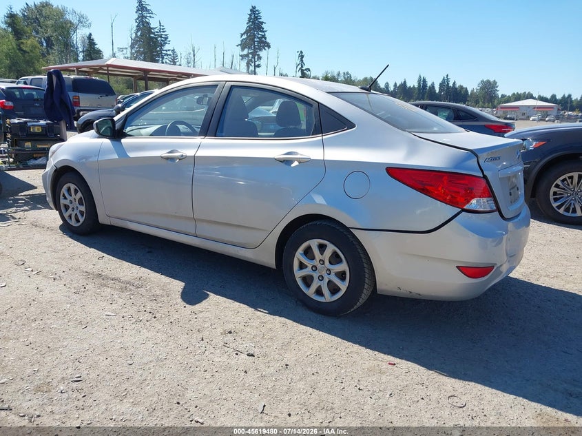 2013 Hyundai Accent VIN KMHCT4AE9DU366930 IAAI salvage auction — REAR END, Salvage Title, sold $650 on 2026-08-01 (photo 3)