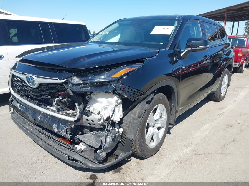 2023 Toyota Highlander VIN 5TDBBRCH9PS587329 IAAI salvage auction — FRONT END, Clear (California), sold $9,600 on 2026-07-28 (photo 2)