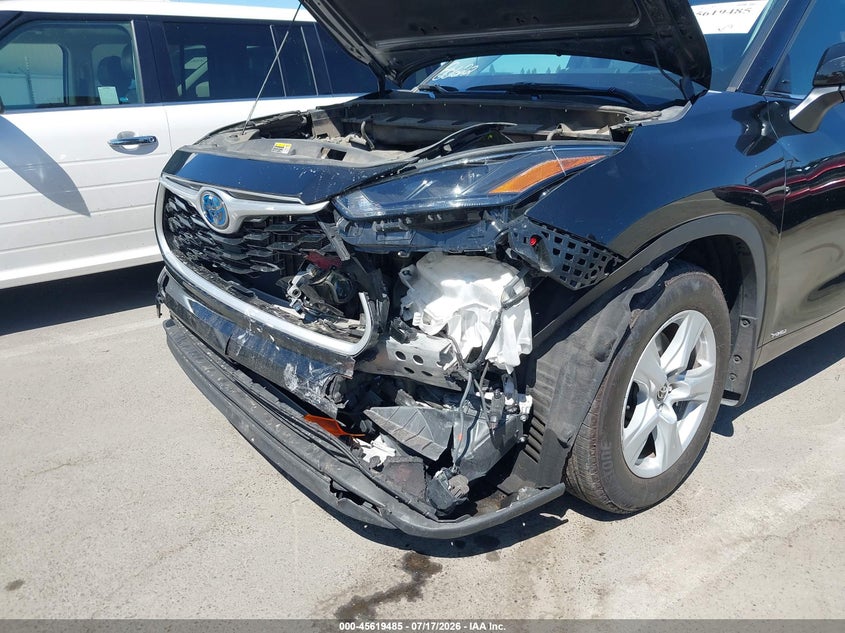 2023 Toyota Highlander VIN 5TDBBRCH9PS587329 IAAI salvage auction — FRONT END, Clear (California), sold $9,600 on 2026-07-28 (photo 6)