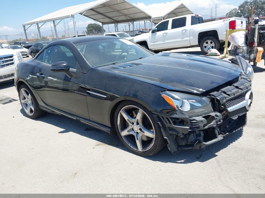 2016 Mercedes-benz Slk-klasse VIN WDDPK3JA2GF124737 IAAI salvage auction — LEFT FRONT, Salvage (California), sold $2,000 on 2026-08-05 (photo 1)