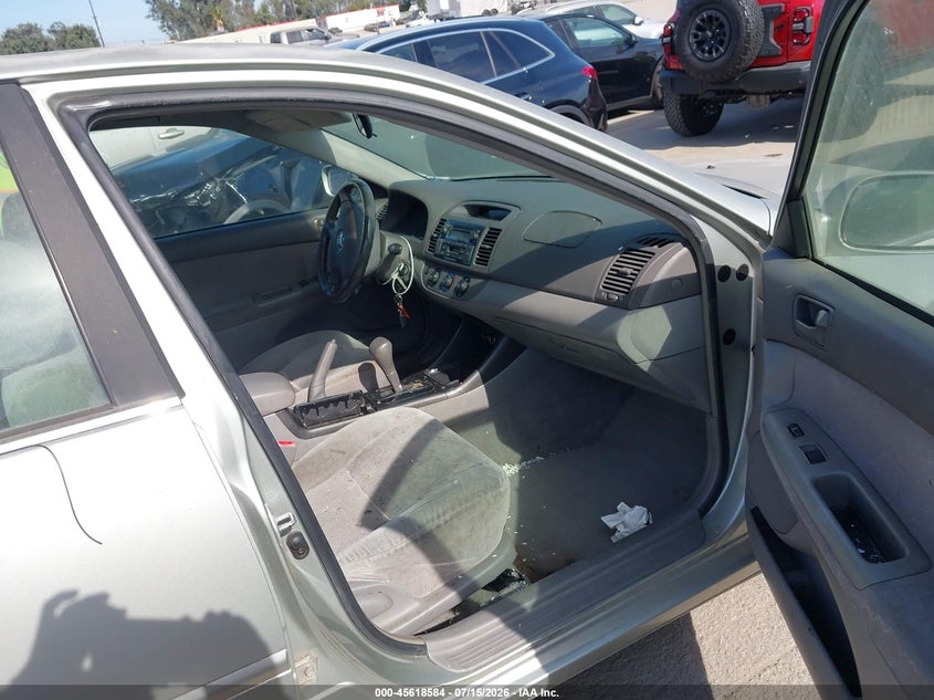 2002 Toyota Camry VIN JTDBE32KX20046304 IAAI salvage auction — NORMAL WEAR, Clear - Dealer Only (California), sold $25 on 2026-07-22 (photo 5)