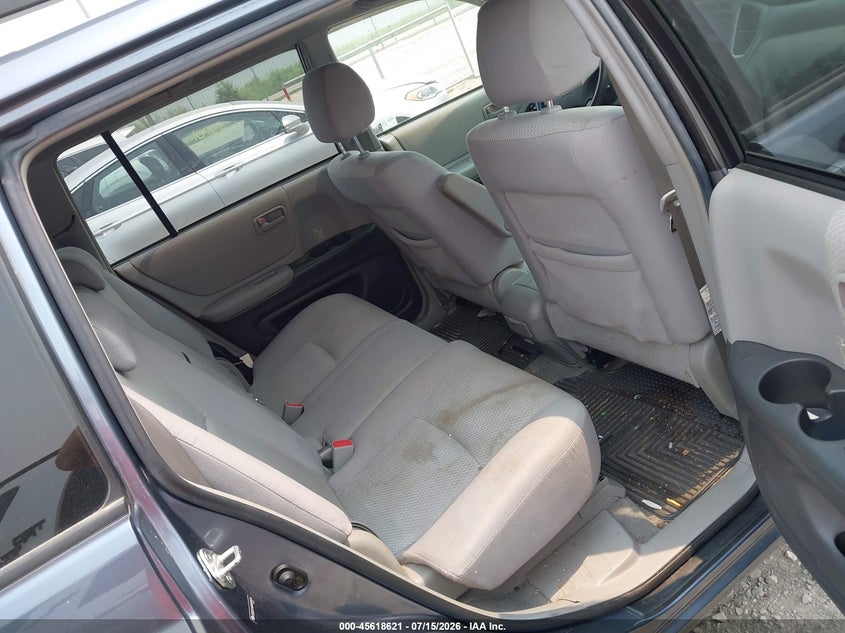 2004 Toyota Highlander VIN JTEDP21A840004010 IAAI salvage auction — NORMAL WEAR, Clear-Endorsement (Wisconsin), sold $350 on 2026-07-30 (photo 8)