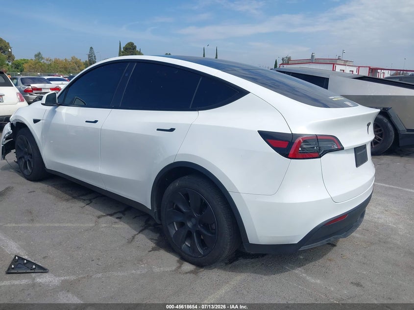 2023 Tesla Model y VIN 7SAYGDEE5PA185278 IAAI salvage auction — NORMAL WEAR, Salvage (California), sold $325 on 2026-07-30 (photo 3)